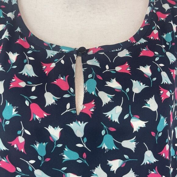 Van Heusen Blouse Tunic size Extra Large Navy Blue Pink Teal Tulips Lace Sleeves - Picture 4 of 11